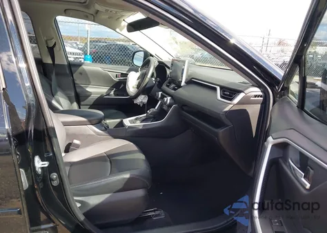 2022 Toyota Rav4 Hybrid Xle Premium из США, поврежденный, VIN 4T3B6RFV5NU068604